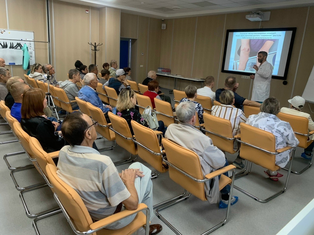 25.09.2026 В Уфе для пациентов диализа провели «Школу пациента» со спортивной программой