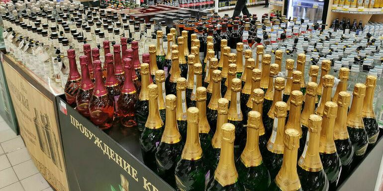 15.12.2025 В регионах России стали активно внедрять меры, направленные на сокращение потребления спиртного